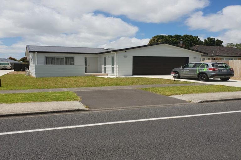 Photo of property in 9 Sandspit Road, Waiuku, 2123