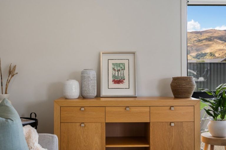 Photo of property in 13 Phoenix Place, Cromwell, 9310