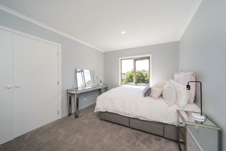 Photo of property in 28a Karina Terrace, Roslyn, Palmerston North, 4414
