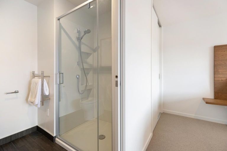 Photo of property in 48 Farrant Drive, Wanaka, 9305