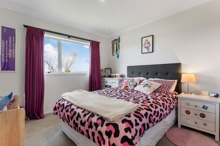 Photo of property in 19 Parkgrove Crescent, Pokeno, 2402