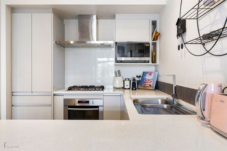 Photo of property in 20 Teal Way, Hobsonville, Auckland, 0616