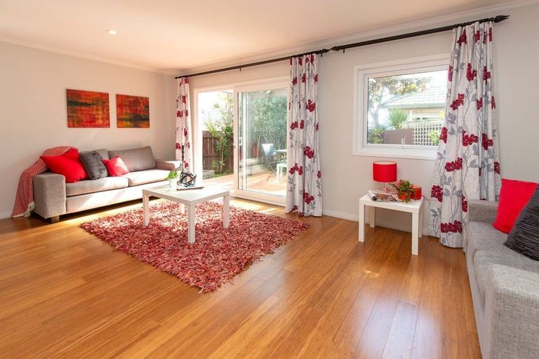 Photo of property in 1/672 Whangaparaoa Road, Stanmore Bay, Whangaparaoa, 0932