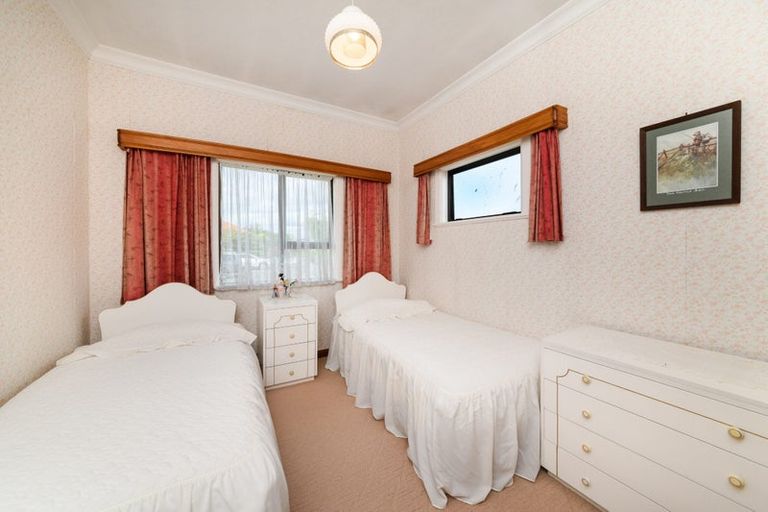 Photo of property in 25 Puriri Terrace, Roslyn, Palmerston North, 4414