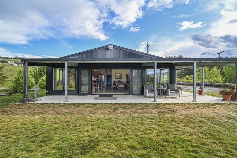 Photo of property in 1040 Kahuranaki Road, Kahuranaki, Havelock North, 4295