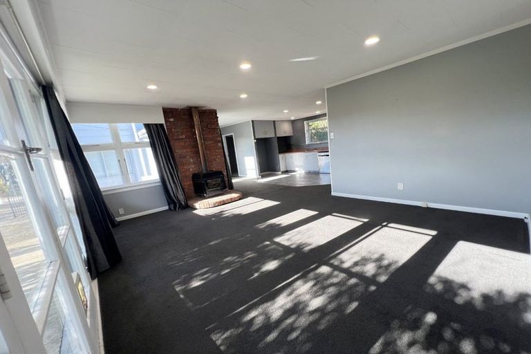 Photo of property in 2 Robert Street, Otatara, Invercargill, 9879