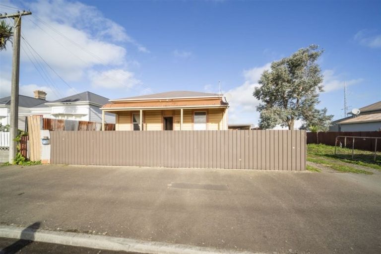 Photo of property in 78 Union Street, Hawera, 4610
