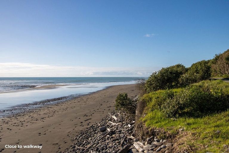 Photo of property in 10 Wentworth Lane, Waiwhakaiho, New Plymouth, 4312
