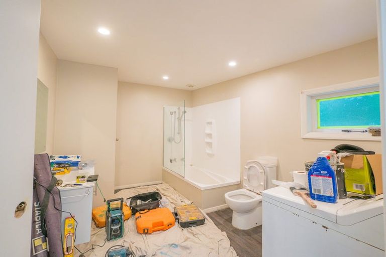 Photo of property in 76 South Road, The Glen, Dunedin, 9011