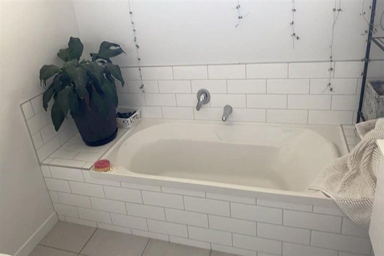 Photo of property in 12 Waghorn Street, Pyes Pa, Tauranga, 3112