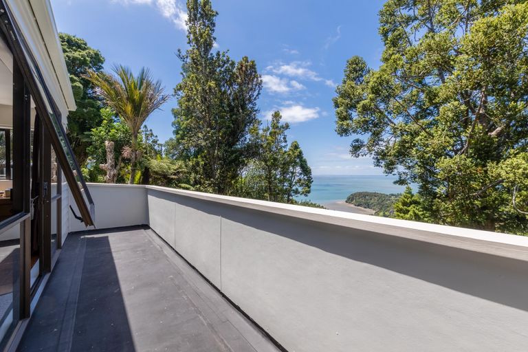 Photo of property in 84 Park Road, Titirangi, Auckland, 0604