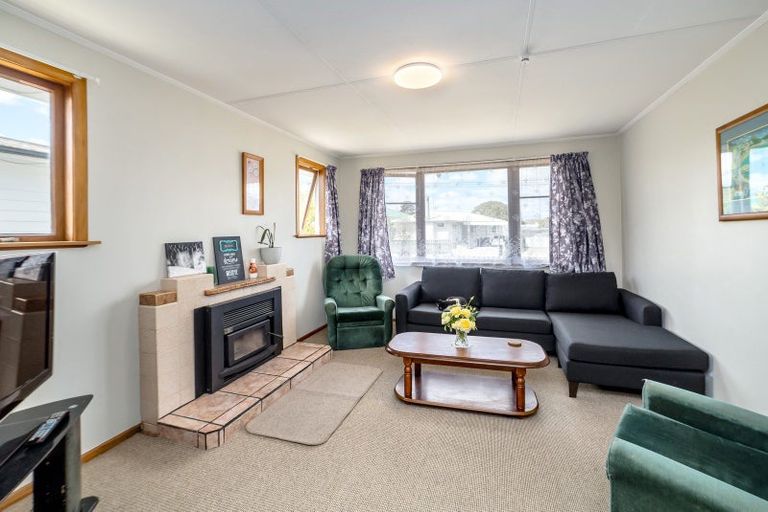 Photo of property in 84 Cameron Crescent, Masterton, 5810