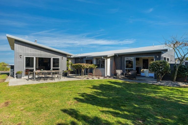 Photo of property in 16 Red Setter Grove, Nukuhau, Taupo, 3330