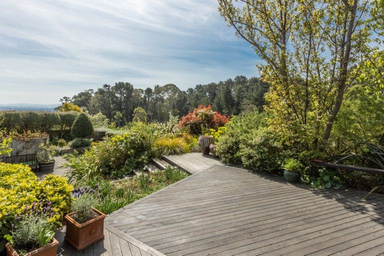 Photo of property in 46 Hikanui Drive, Havelock North, 4130