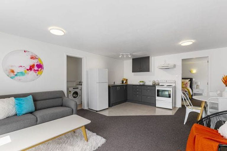 Photo of property in 8 Anthony Street, Tawa, Wellington, 5028