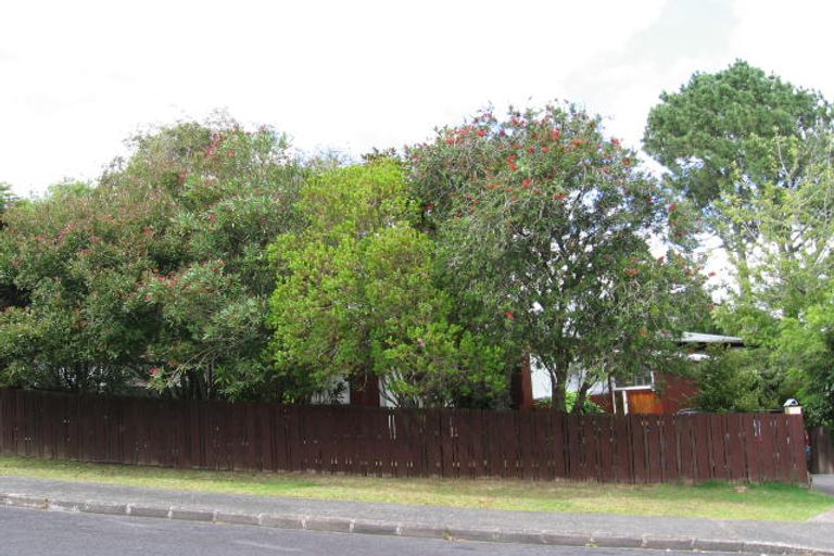 Photo of property in 1/33 Woodstock Road, Forrest Hill, Auckland, 0620