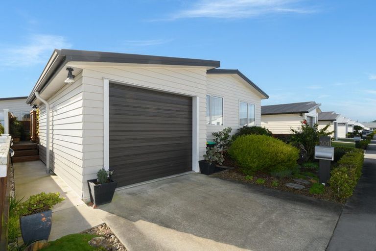 Photo of property in 301/11 Kamahi Crescent, Papamoa Beach, Papamoa, 3118