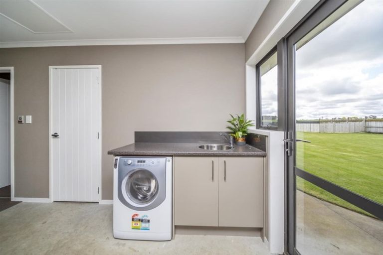 Photo of property in 15 Larlin Drive, Hawera, 4675
