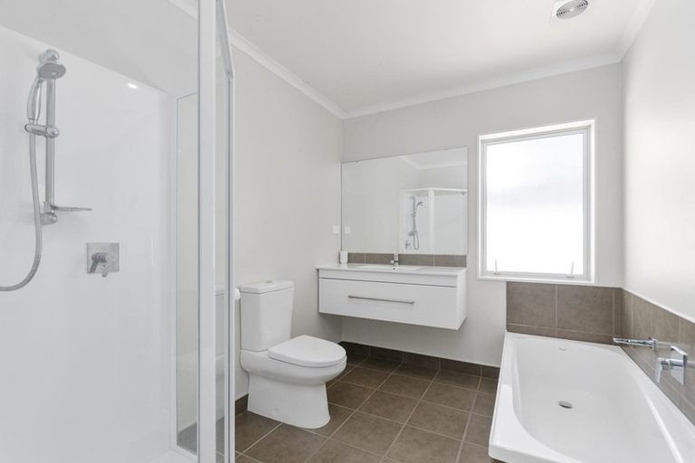 Photo of property in 32 Keepers Drive, Gulf Harbour, Whangaparaoa, 0930