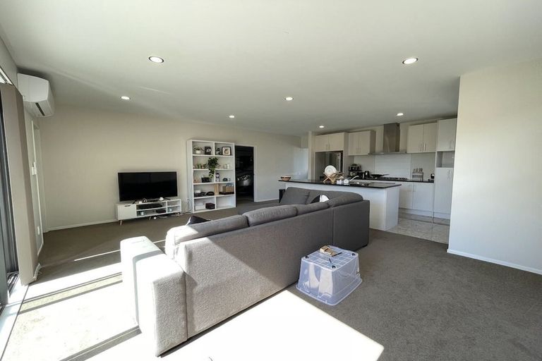 Photo of property in 13 Treestump Road, Takanini, 2112