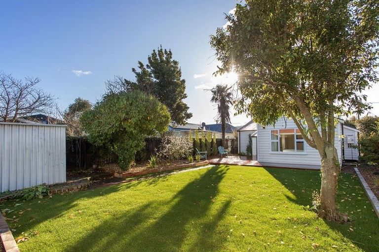 Photo of property in 76 Clare Road, St Albans, Christchurch, 8014