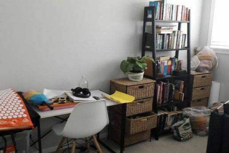 Photo of property in 15a Governor Road, Northland, Wellington, 6012