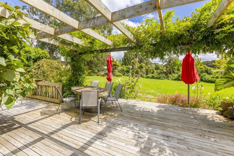 Photo of property in 78 Owen Street, Tikokino, Waipawa, 4273