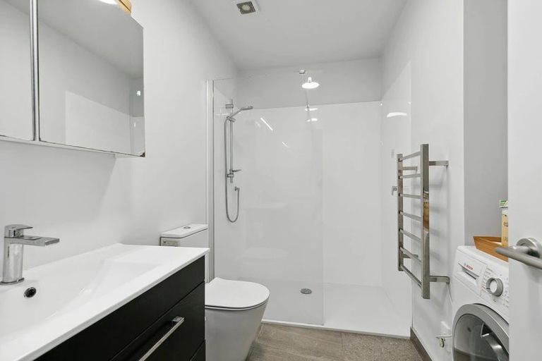 Photo of property in 2u7 Hindmarsh Street, Johnsonville, Wellington, 6037