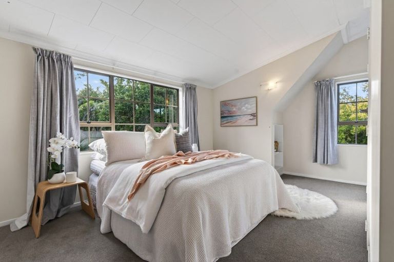 Photo of property in 2 Memorial Drive, Parahaki, Whangarei, 0112