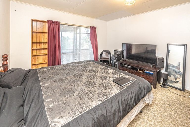 Photo of property in 27 Kowhai Street, Castlecliff, Whanganui, 4501