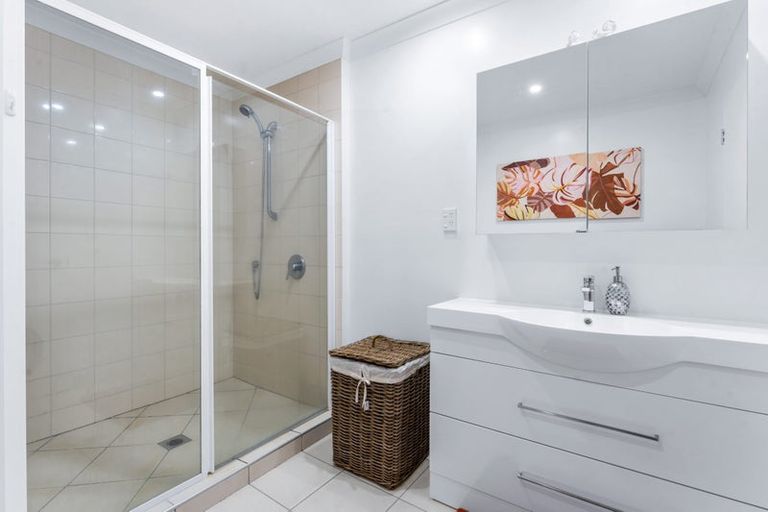 Photo of property in 6/5 Monte Cassino Place, Birkdale, Auckland, 0626