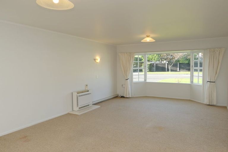 Photo of property in 2 Koromiko Road, Waikanae, 5036