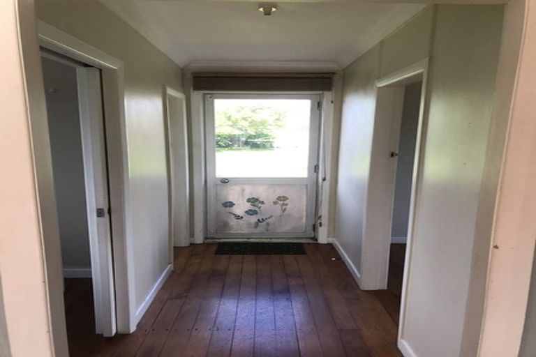 Photo of property in 39 Paritutu Road, Spotswood, New Plymouth, 4310