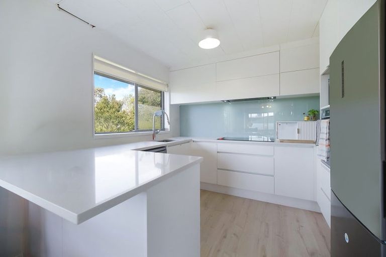 Photo of property in 2/31a Salisbury Road, Birkdale, Auckland, 0626