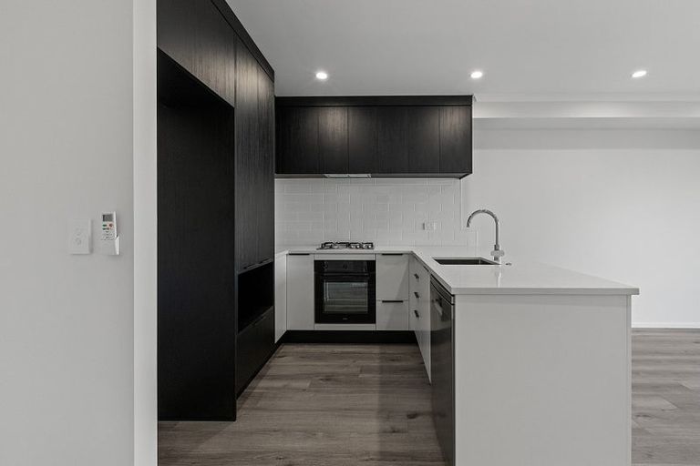 Photo of property in 2/19 Beale Street, Hamilton East, Hamilton, 3216