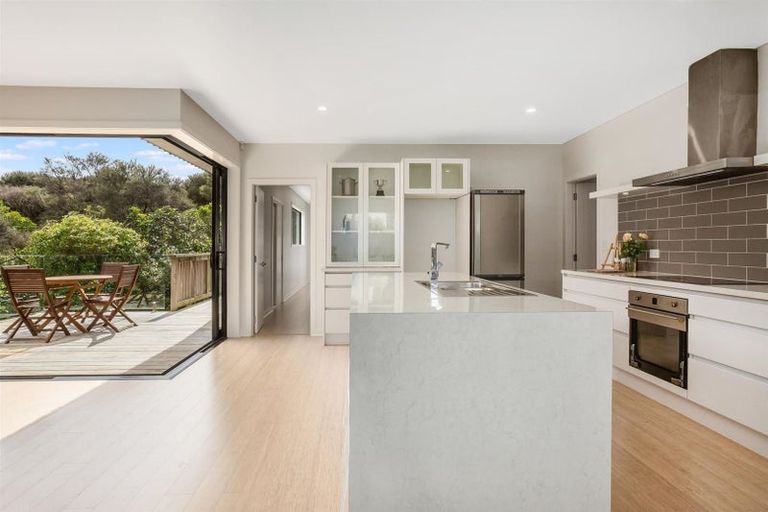 Photo of property in 120 Navigation Drive, Whitby, Porirua, 5024