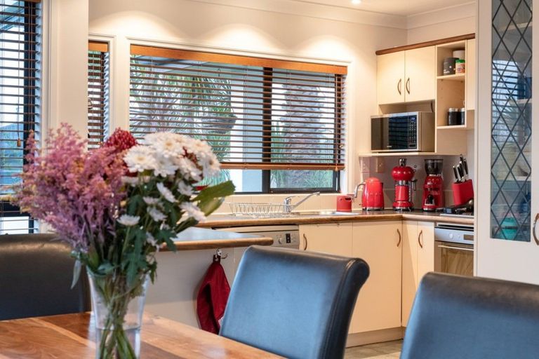 Photo of property in 4 Manor Park Drive, Pyes Pa, Tauranga, 3112