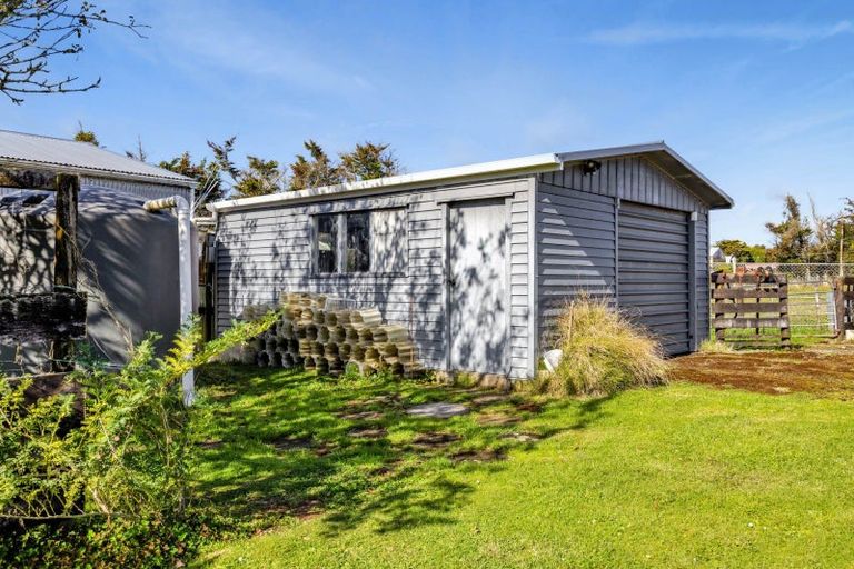 Photo of property in 1225 Egmont Road, Egmont Village, New Plymouth, 4372