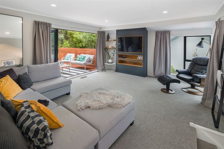 Photo of property in 7 Longmont Terrace, Churton Park, Wellington, 6037