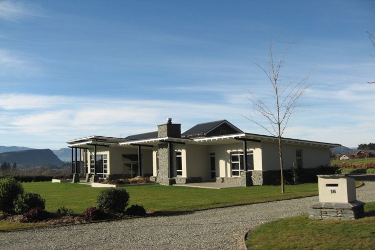Photo of property in 18 Elderberry Crescent, Wanaka, 9305