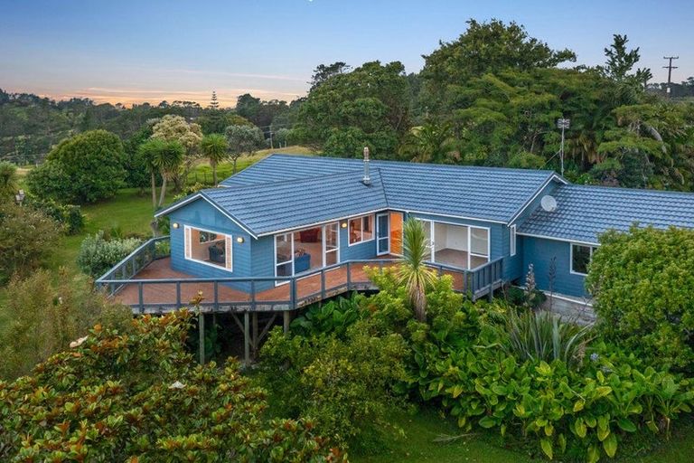 Photo of property in 12 Whitehills Road, Waitoki, Silverdale, 0994