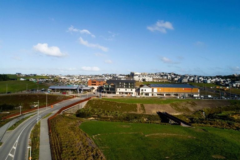 Photo of property in 2 Tawatawa Street, Long Bay, Auckland, 0630