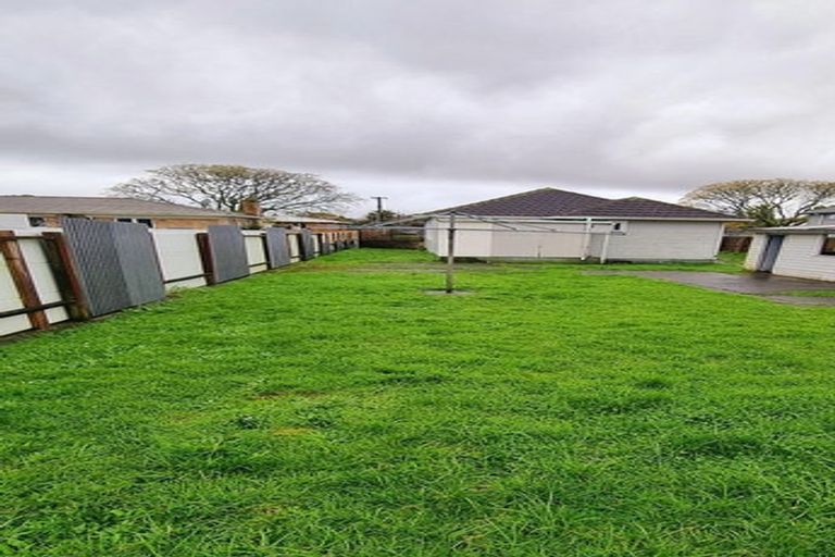 Photo of property in 32 Montgomery Avenue, Pukekohe, 2120