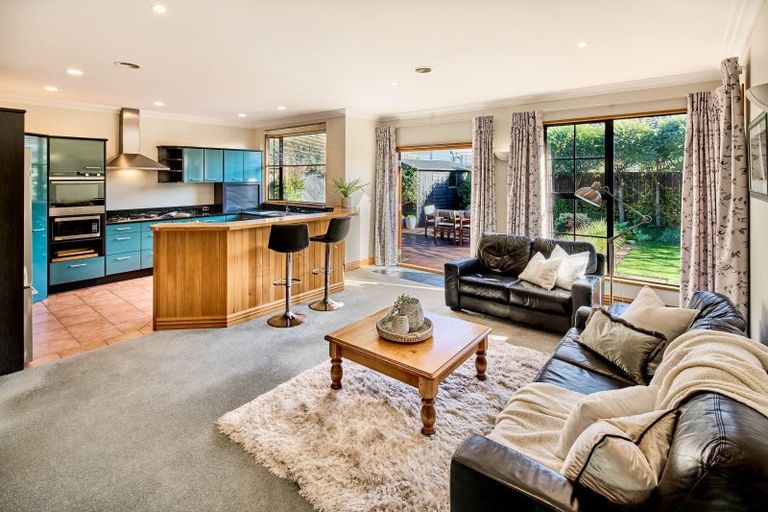 Photo of property in 3 Kauri Street, Woburn, Lower Hutt, 5011