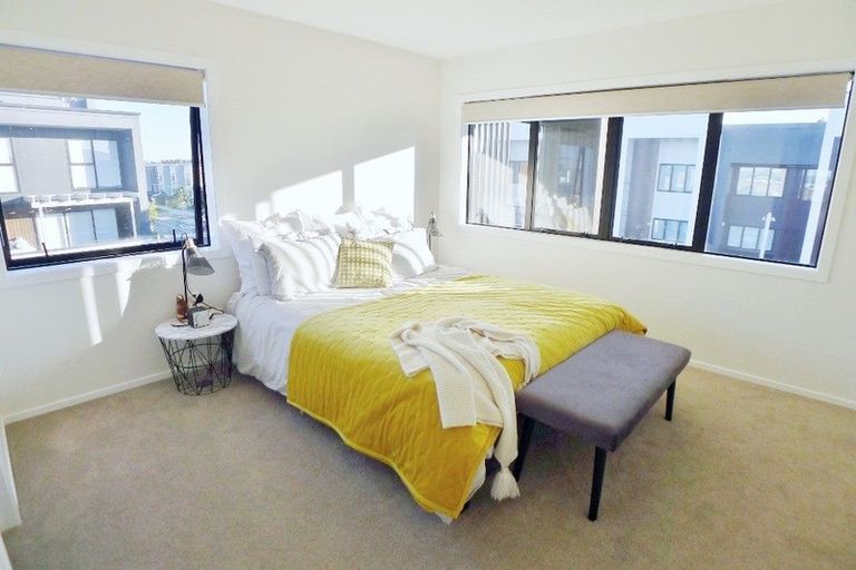 Photo of property in 51 Rangihina Road, Hobsonville, Auckland, 0616