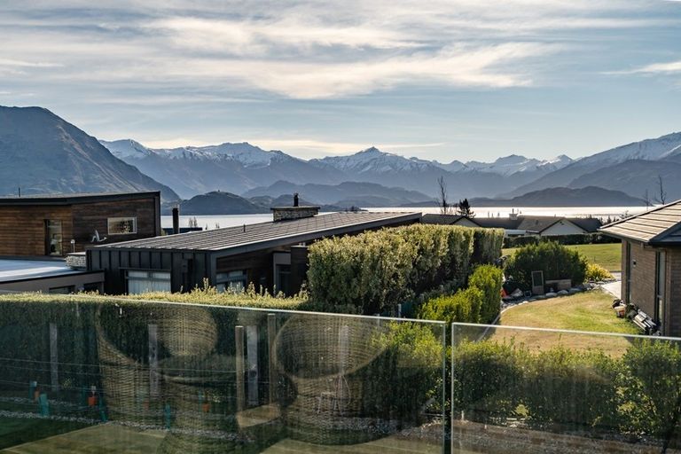Photo of property in 25 Forest Heights, Wanaka, 9305