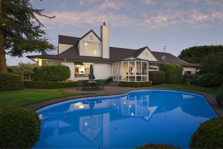 Photo of property in 352a Marshs Road, Halswell, Christchurch, 8025