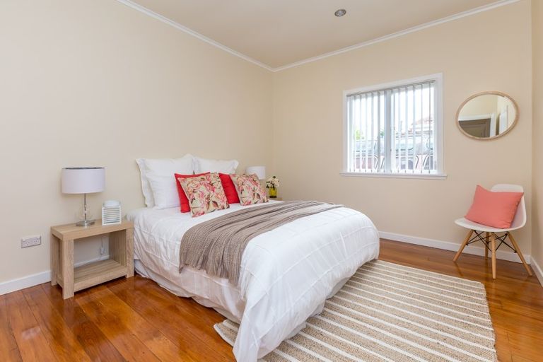 Photo of property in 18 Norana Avenue, Favona, Auckland, 2024