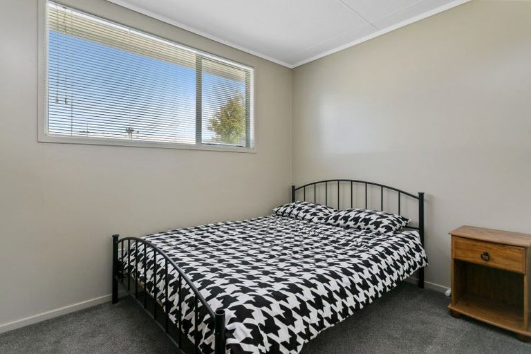 Photo of property in 27 Runuku Grove, Turangi, 3334