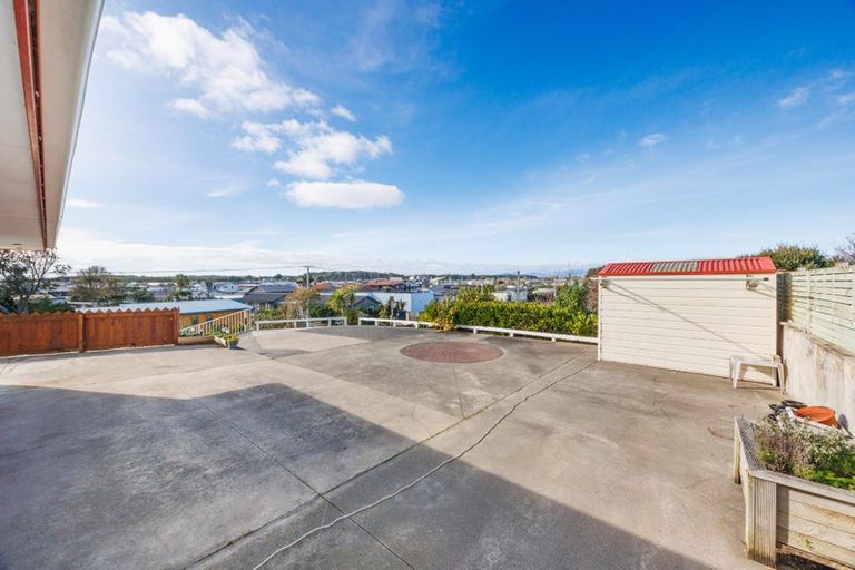 Photo of property in 12 Robbie Street, Foxton Beach, Foxton, 4815